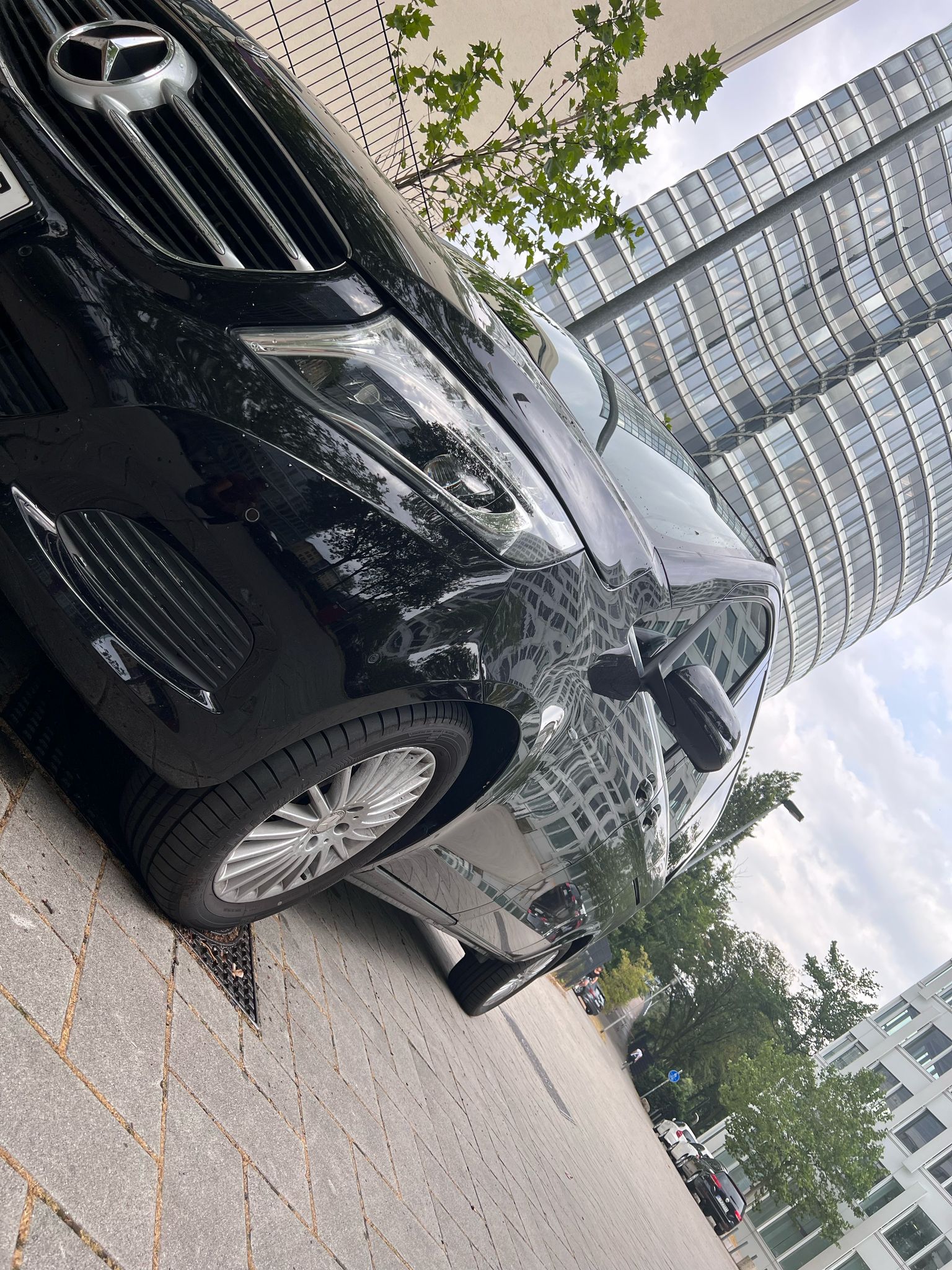 Luxusauto von Travelnes für Chauffeurservice